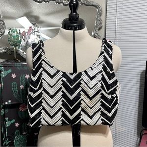 B. SMART Women's Black Ivory Geometric Sequin Sleeveless Crop Top Size: 7